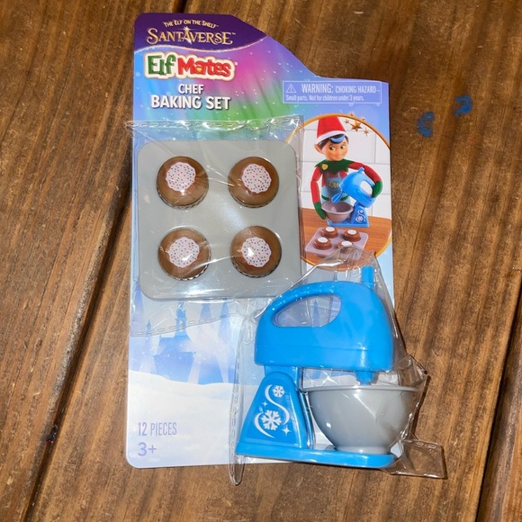Elf On The Shelf Baking Set - Picture 6 of 16